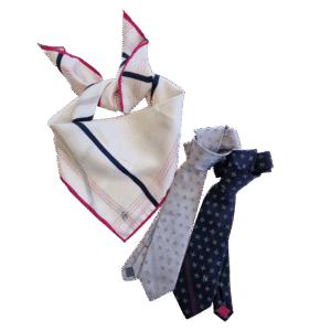 Krawatten und Foulard mit Logo Seide